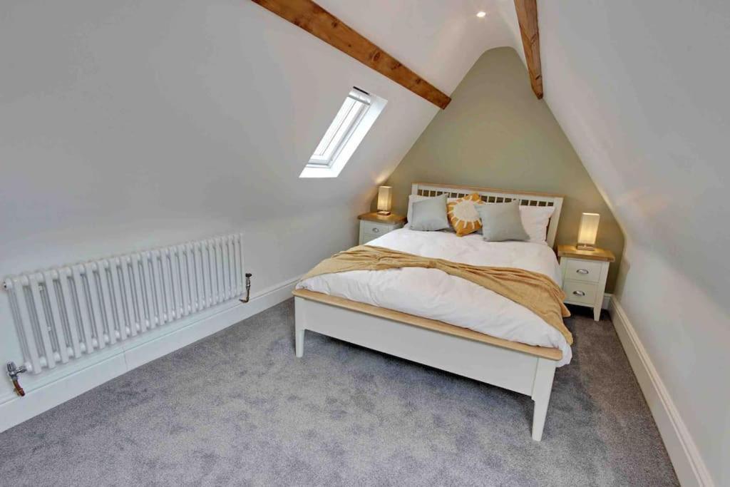 Apartment One Norwood - Grade 2 Listed, 3 Bed Beverley